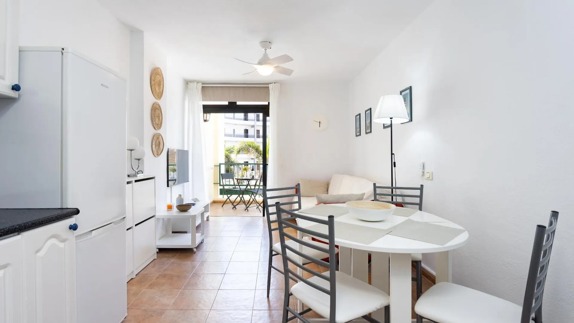 Apartment Home2Book Cozy Coastal Apt & Pool, Los Cristianos Arona