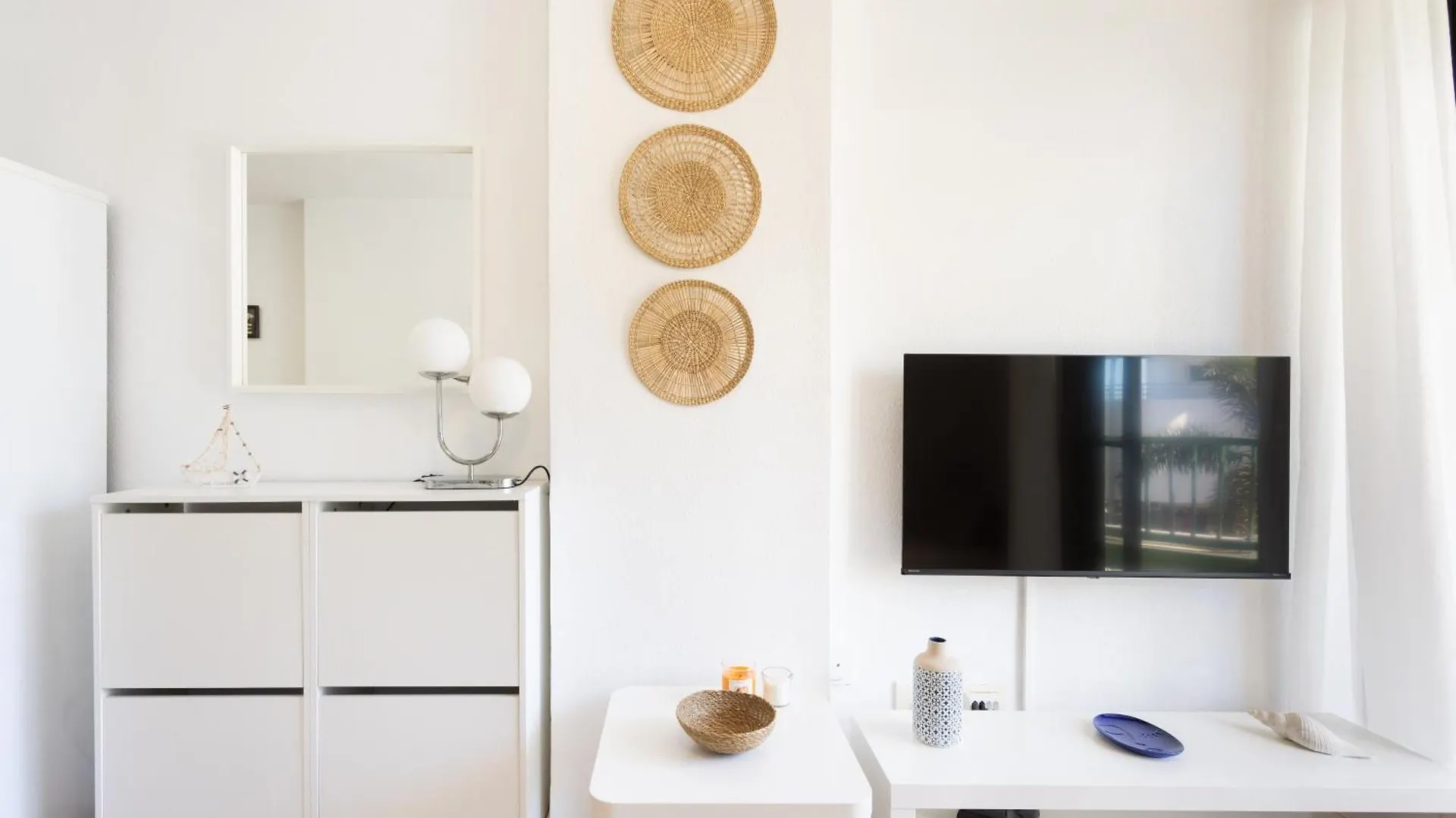 Home2Book Cozy Coastal Apt & Pool, Los Cristianos Arona  Apartment Arona (Tenerife)