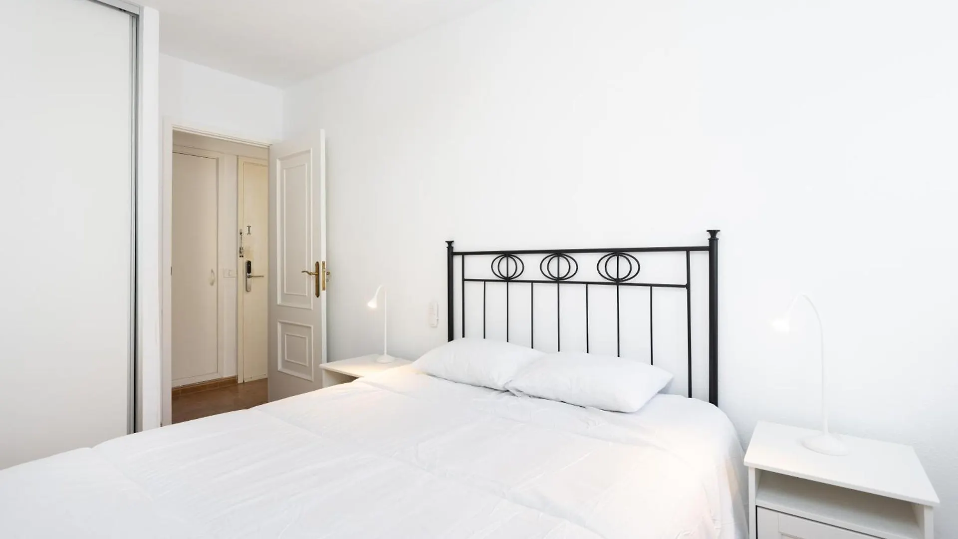 Home2Book Cozy Coastal Apt & Pool, Los Cristianos Arona  0*, Arona (Tenerife)